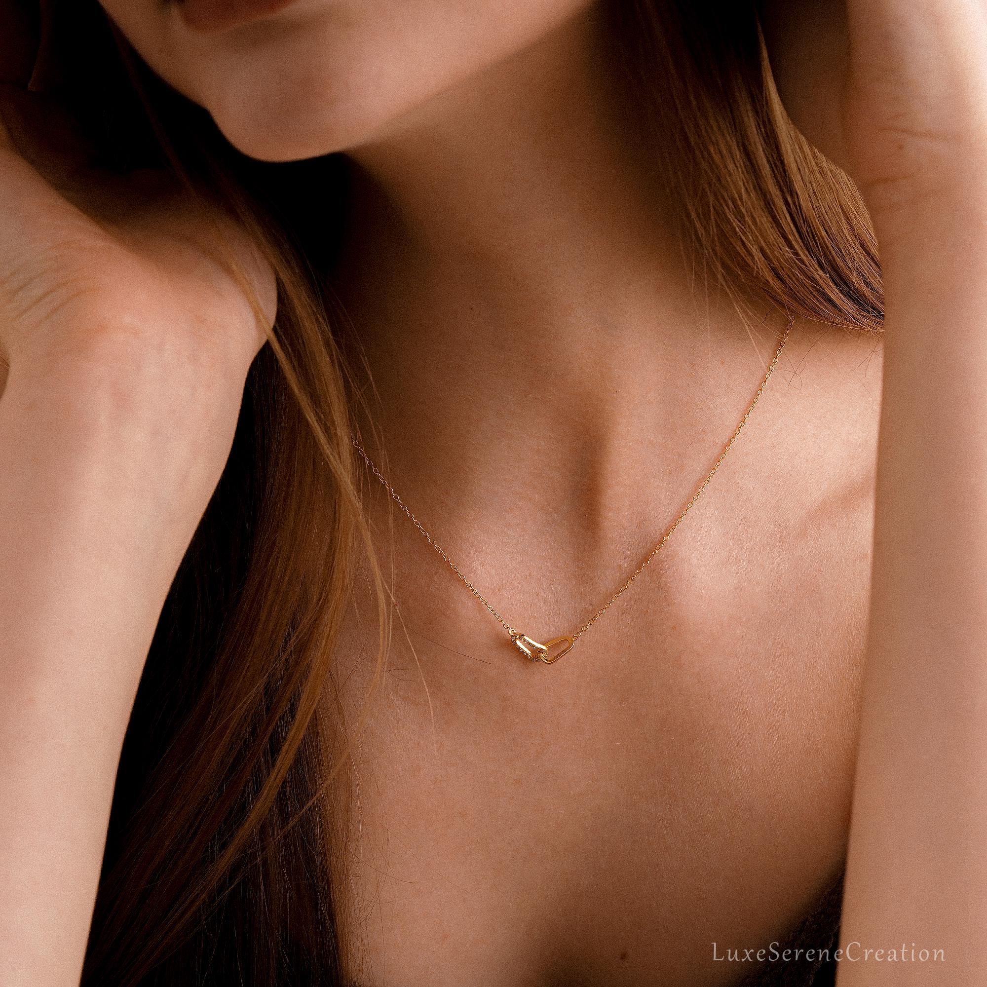 Paperclip Chain Necklace Minimalist Cross Over Double Buckle Paperclip Chain Necklace Minimalist Cross Over Double Buckle